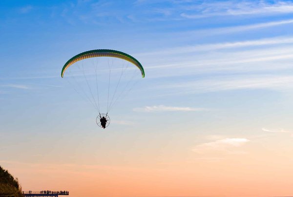 Maîtriser les techniques de vol : Guide de formation en parapente
